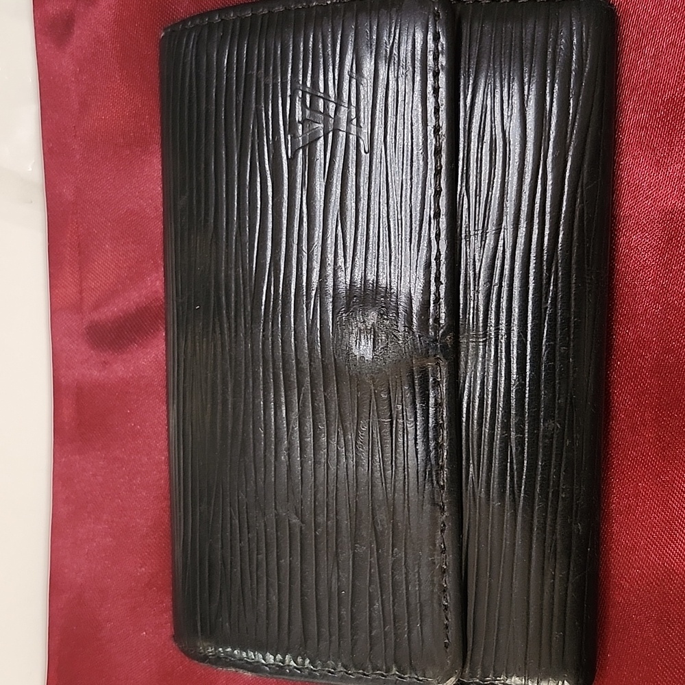 Louis Vuitton Black epi Leather Keycase